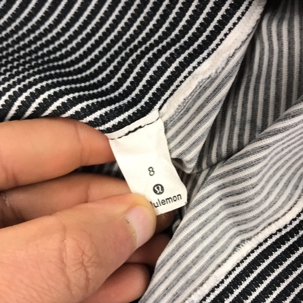 Lululemon Ebb to Train Tight *Wash White / Black / Luna